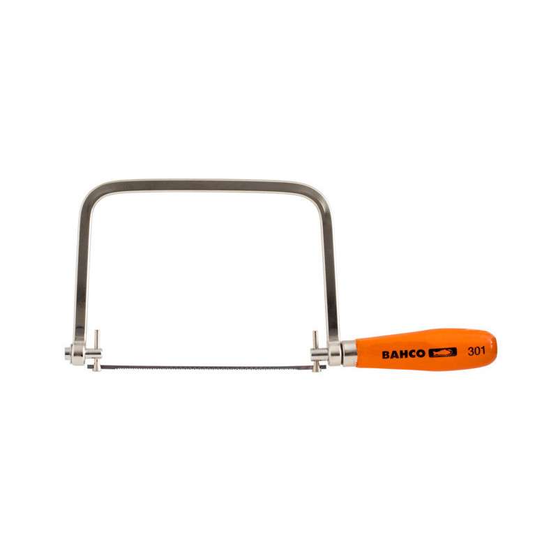 Figursåg med trähandtag