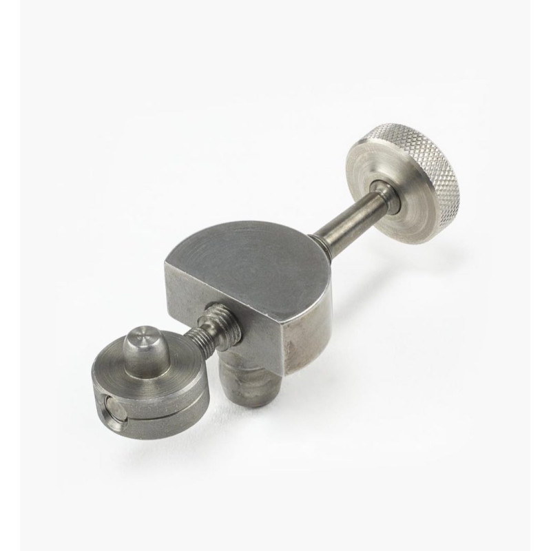 Slow Norris Adjuster