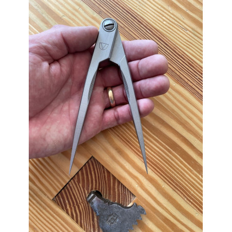 Crucible Dividers, Type 2