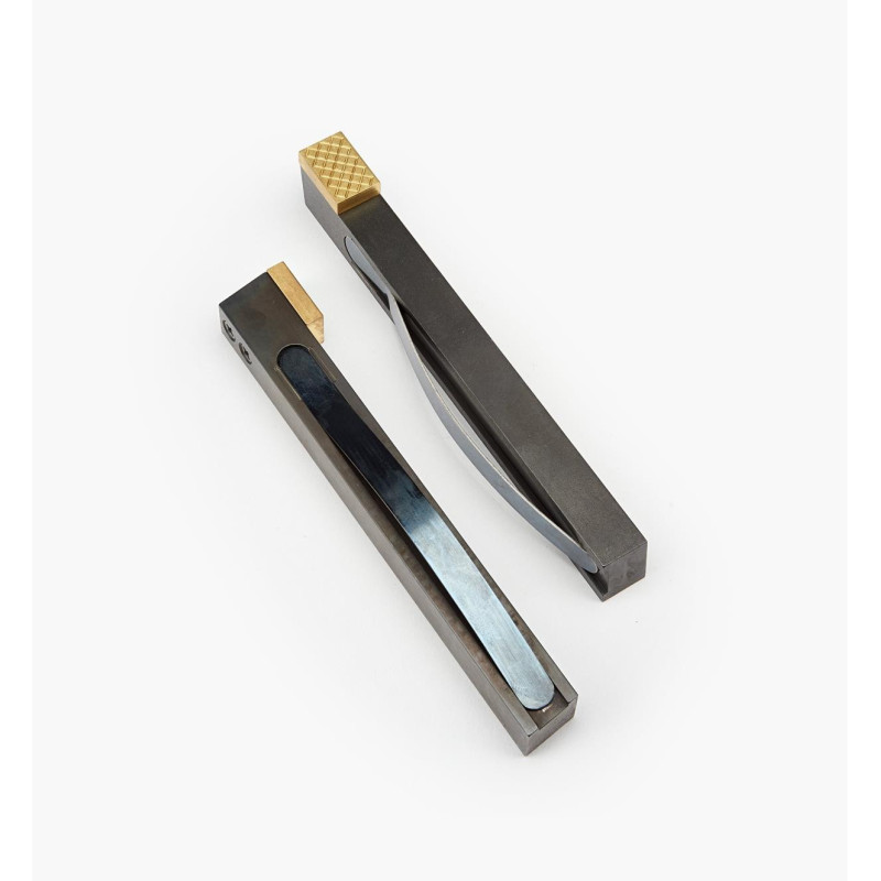 Pr Square Bench Dogs, Veritas