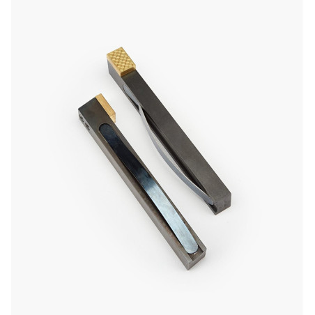 Pr Square Bench Dogs, Veritas