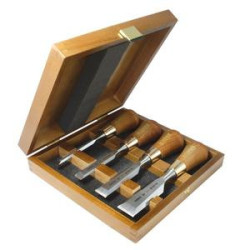 Box set of butt chisels